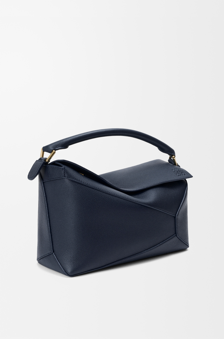 LOEWE Borsa Puzzle Edge media in morbida pelle di vitello granata Blu Navy Intenso