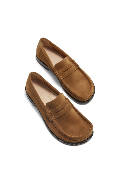 LOEWE Campo loafer in suede calfskin 菸草色 plp_rd