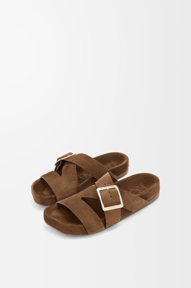 LOEWE Ease Buckle 麂皮涼鞋 棕色