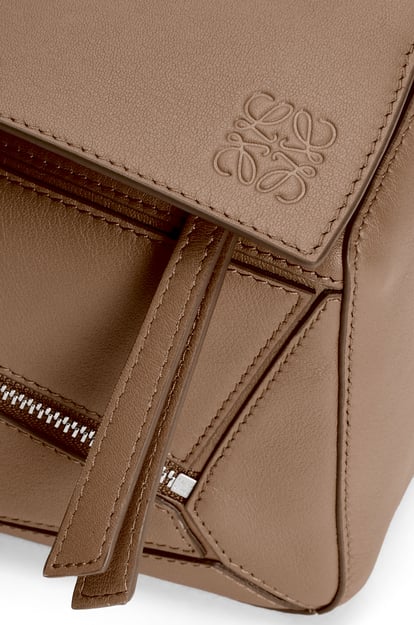 LOEWE Small Puzzle bumbag in classic calfskin Winter Brown plp_rd