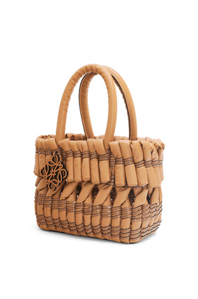 LOEWE Bolso Tubular Basket pequeño en piel napa de cordero Desierto Cálido