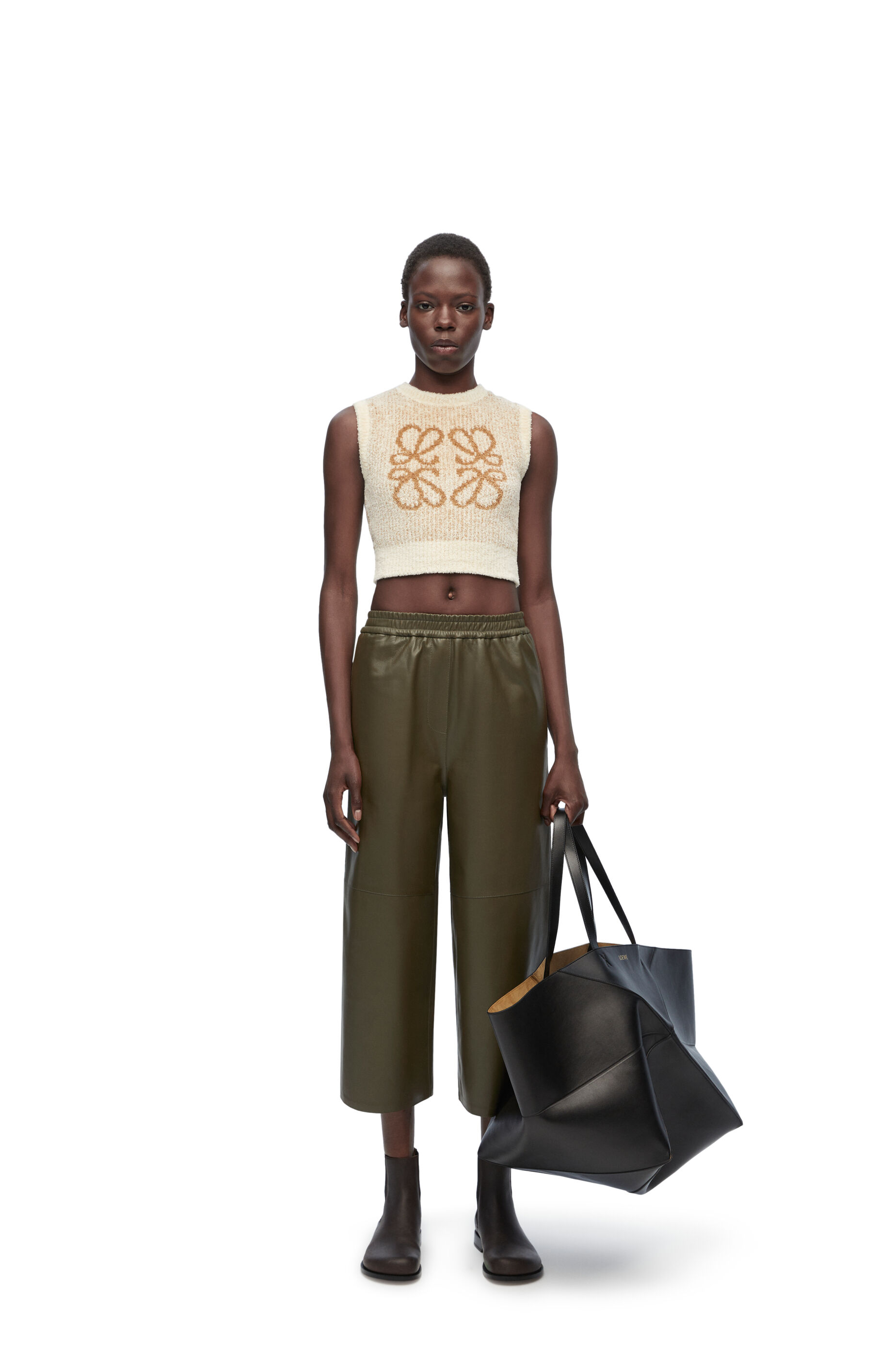 Lightweight cropped trousers outlet