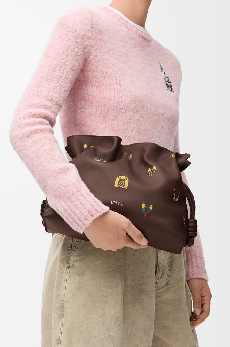 LOEWE キャッツ フラメンコクラッチ ミディアム（ナパカーフ） ブラウン