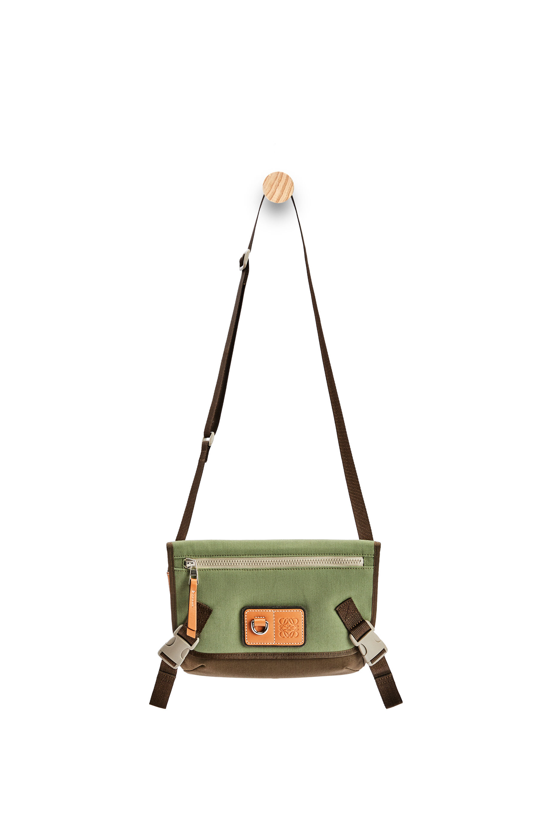 leather messenger bag for men