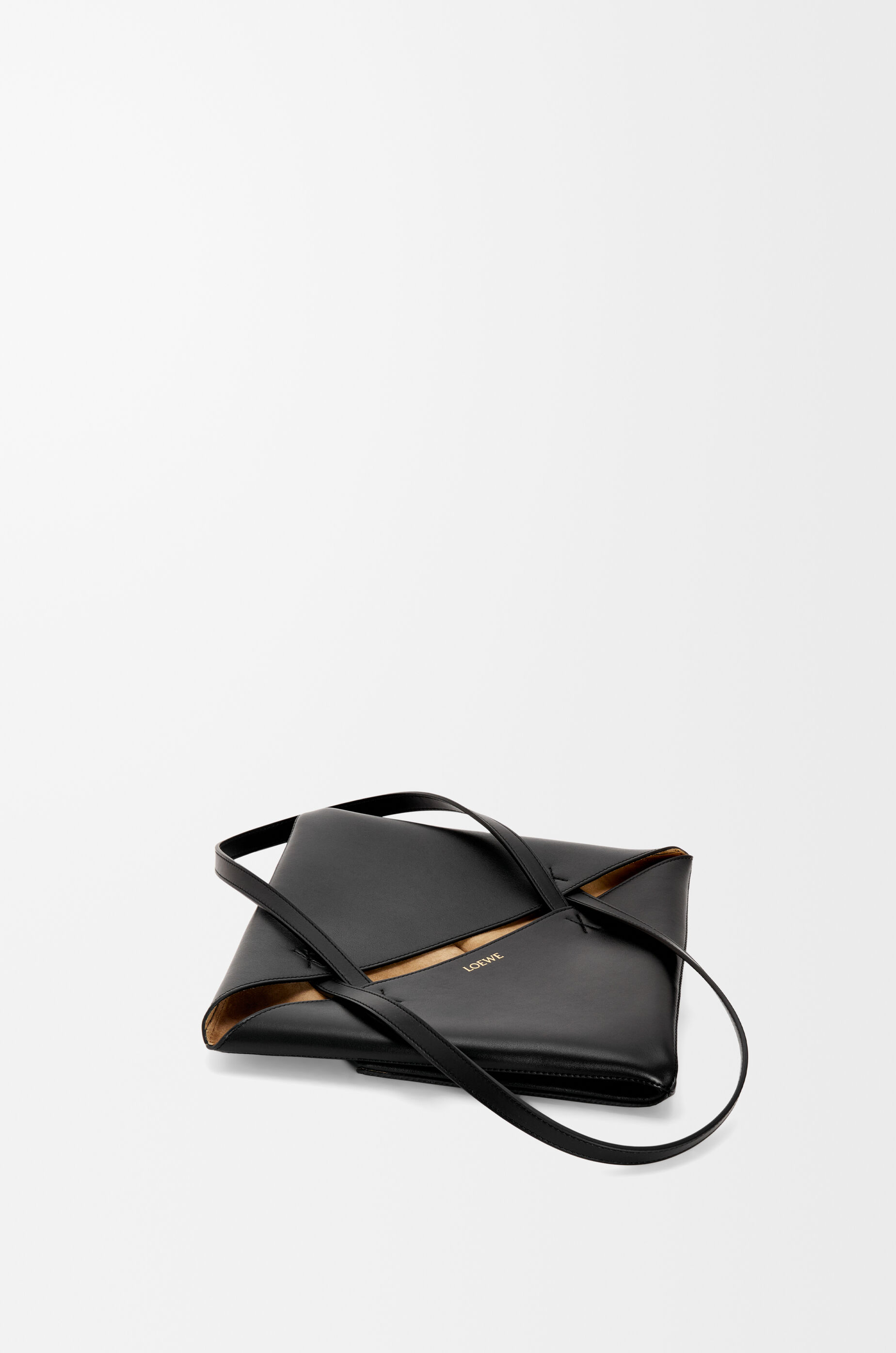 ロエベ(Loewe) ラゾミニ レディース レザー ハンドバッグ