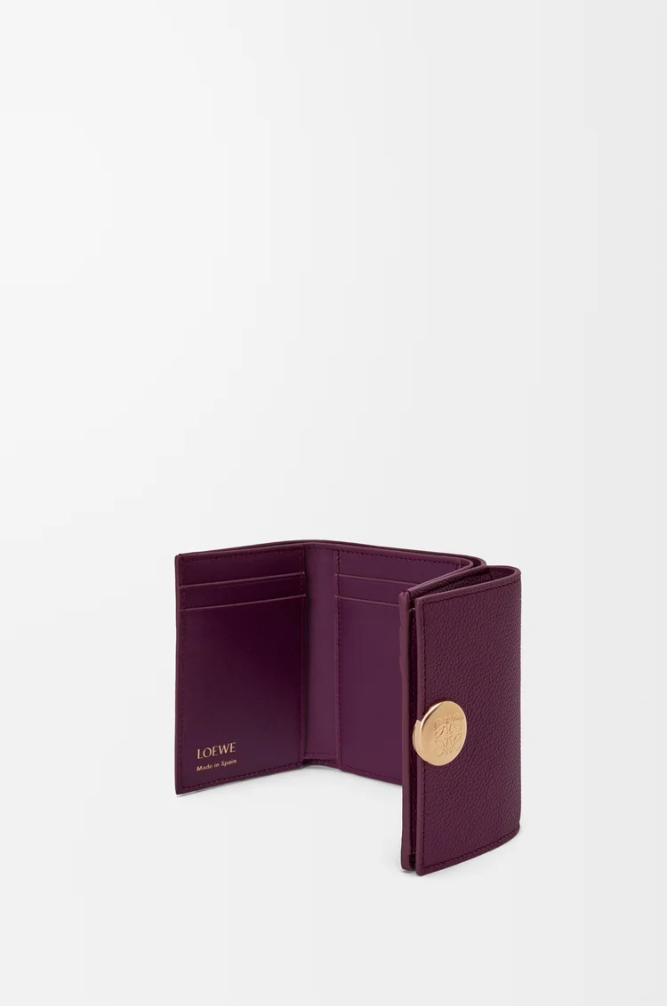 LOEWE Pebble trifold wallet in pebble grain calfskin Plum