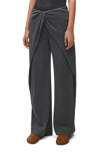 LOEWE Draped trousers in wool and cashmere 灰色/黑色 plp_rd