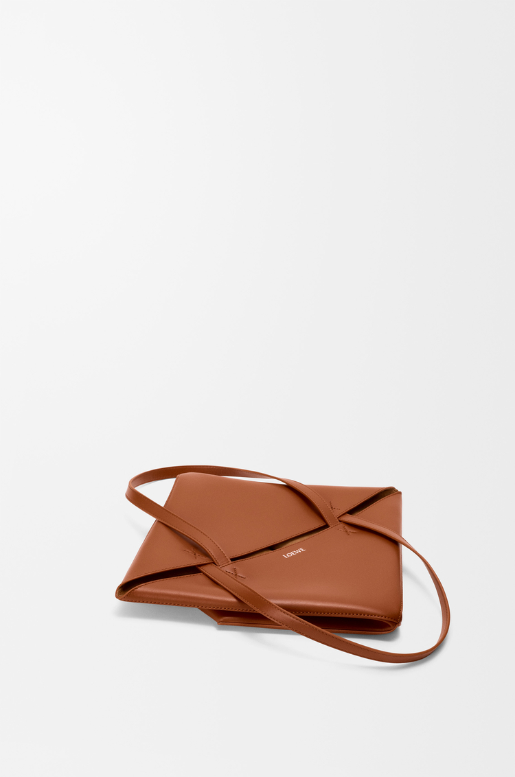 LOEWE Puzzle Fold tote moyen en cuir de veau brillant Marron Écureuil
