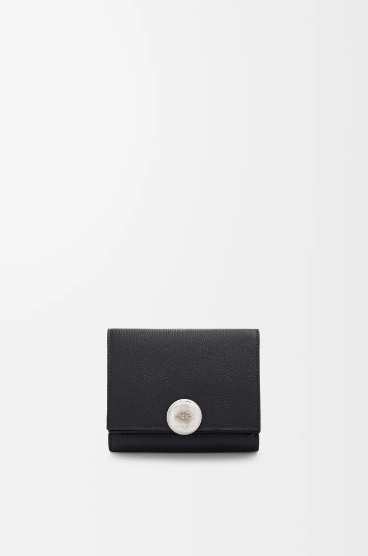 LOEWE Pebble trifold wallet in pebble grain calfskin Black