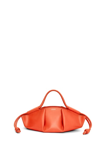 LOEWE Kleine Paseo Tasche aus glänzendem Nappa-Kalbsleder Sunrise Orange plp_rd