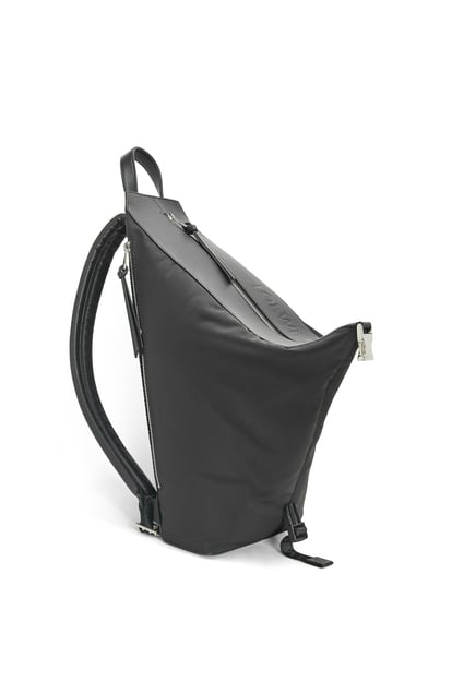 LOEWE Small Convertible backpack in nylon and calfskin 黑色 plp_rd