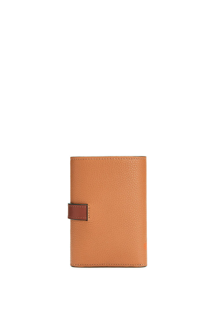 LOEWE Small vertical wallet in soft grained calfskin Light Caramel/Pecan pdp_rd