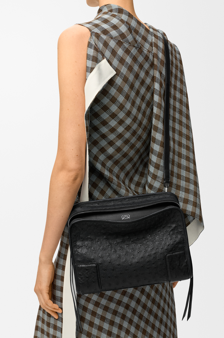 LOEWE Petit sac Amazona 180 en cuir d'autruche Noir