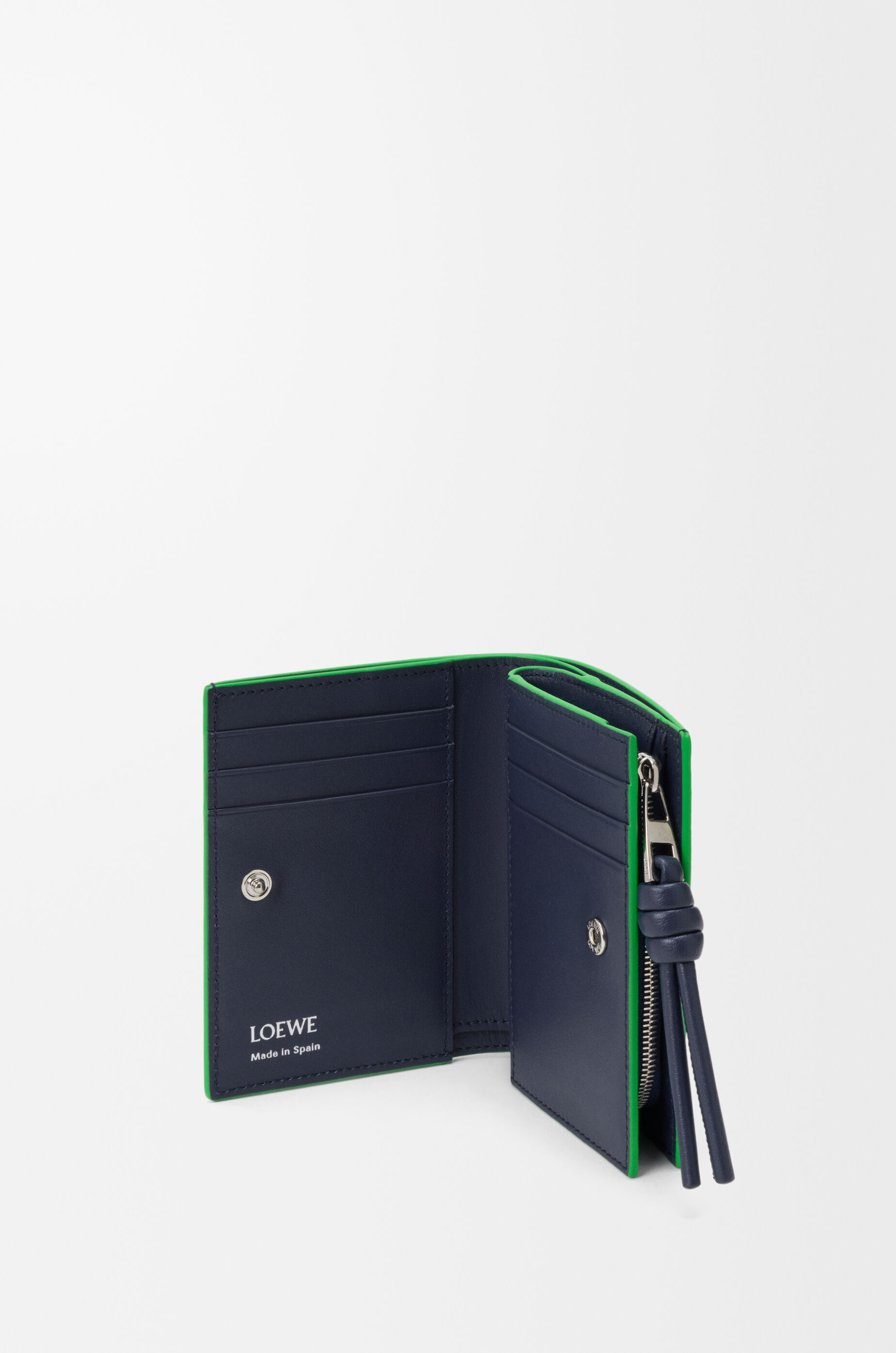 Knot compact wallet in shiny nappa calfskin Green - LOEWE USA Knot compact wallet in shiny nappa calfskin Green - LOEWE USA