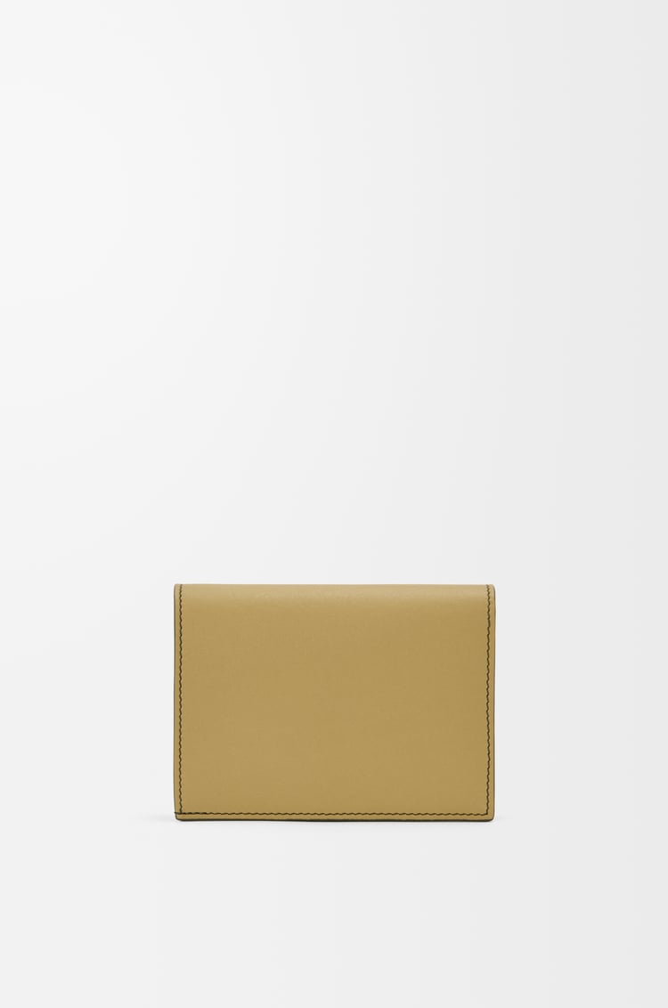 LOEWE コンパクト ウォレット（ナパカーフ） ボトルグリーン/オークル
