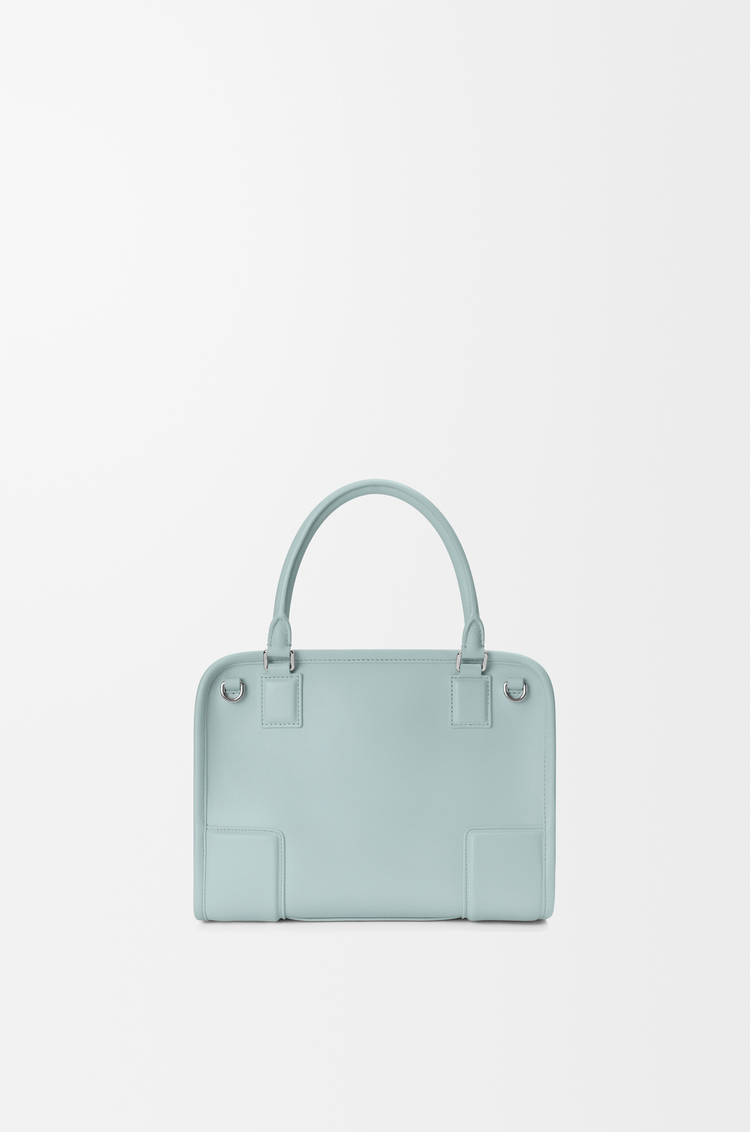 LOEWE Bolso Amazona 180 pequeño en piel de ternera suave Bruma Mineral