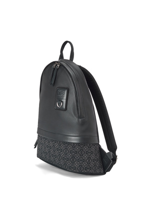 LOEWE Round Slim Backpack in calfskin and Anagram jacquard Anthracite/Black plp_rd