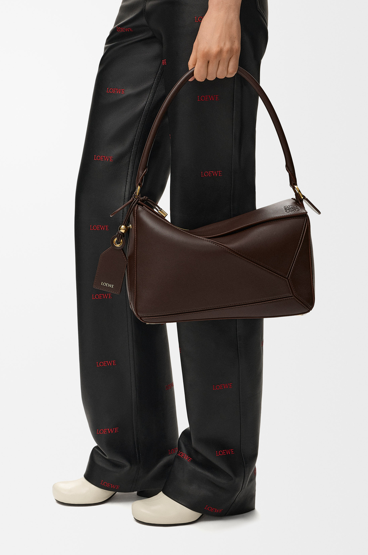 LOEWE Medium Featherlight Puzzle bag in nappa lambskin Dark Chestnut