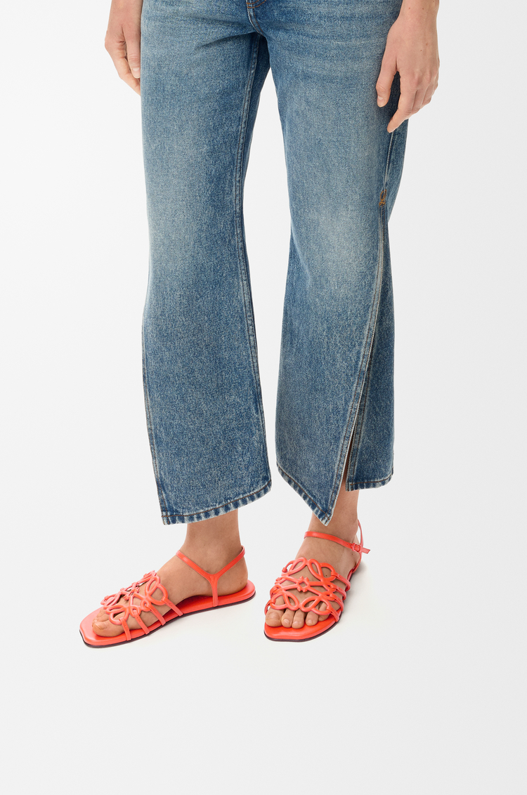 LOEWE Petal Anagram 小牛皮涼鞋 深藏紅花色