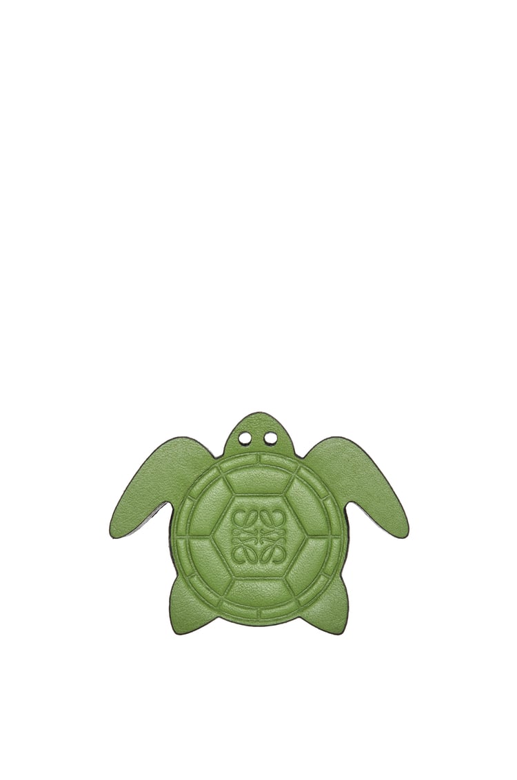 LOEWE Dado Turtle en piel de ternera Verde Primavera/Bronceado