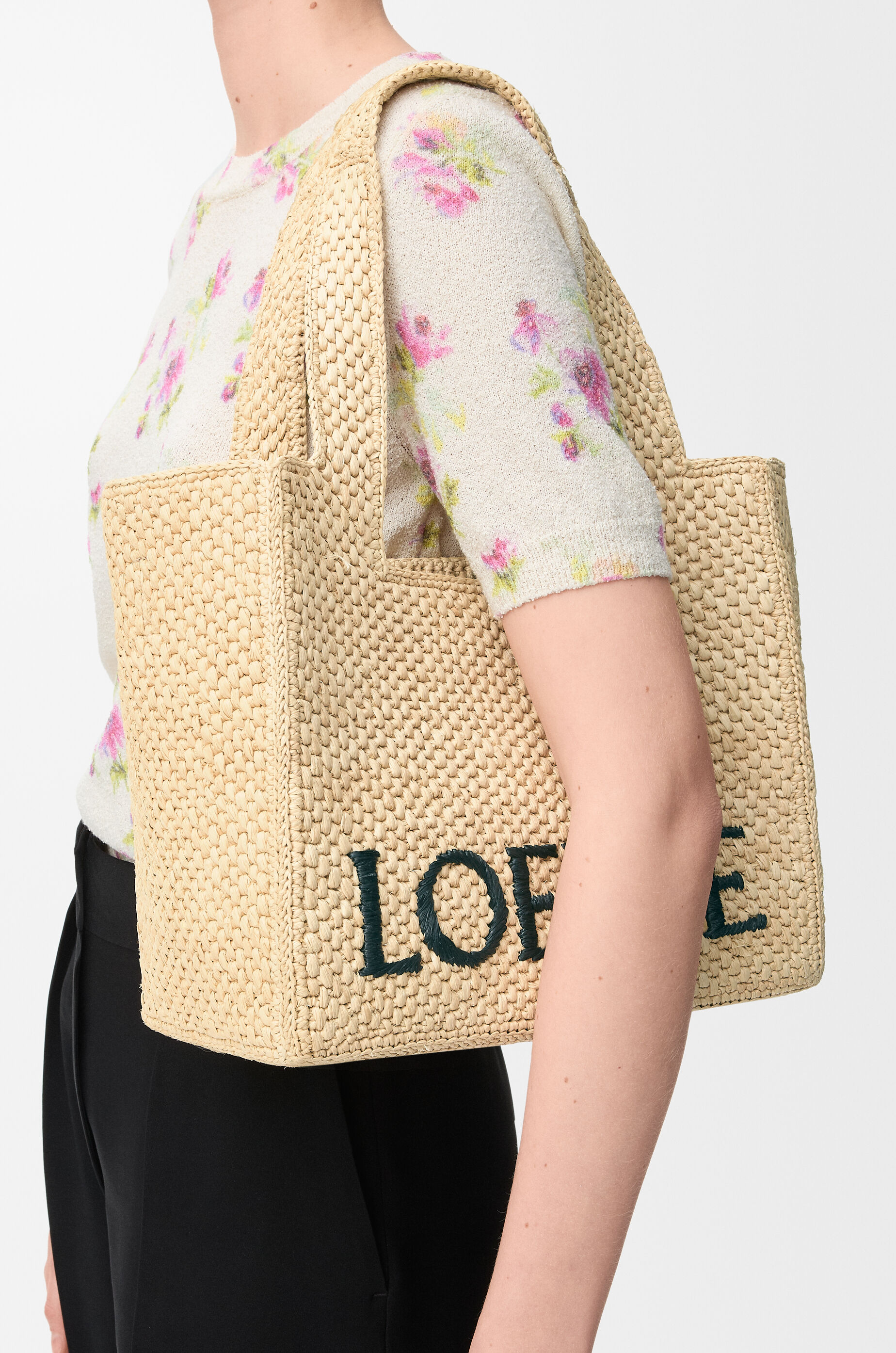 ロエベフォント トート ミディアム（ラフィア） ベージュ - LOEWE