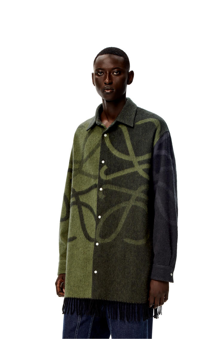 LOEWE Sobrecamisa en lana y cashmere con Anagrama Negro/Verde Kaki pdp_rd