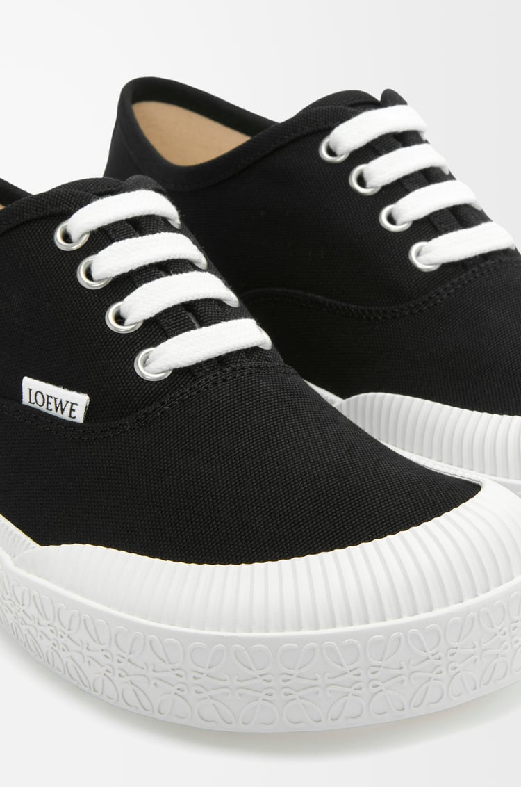 LOEWE テラバルカ レースアップスニーカー（キャンバス） ブラック