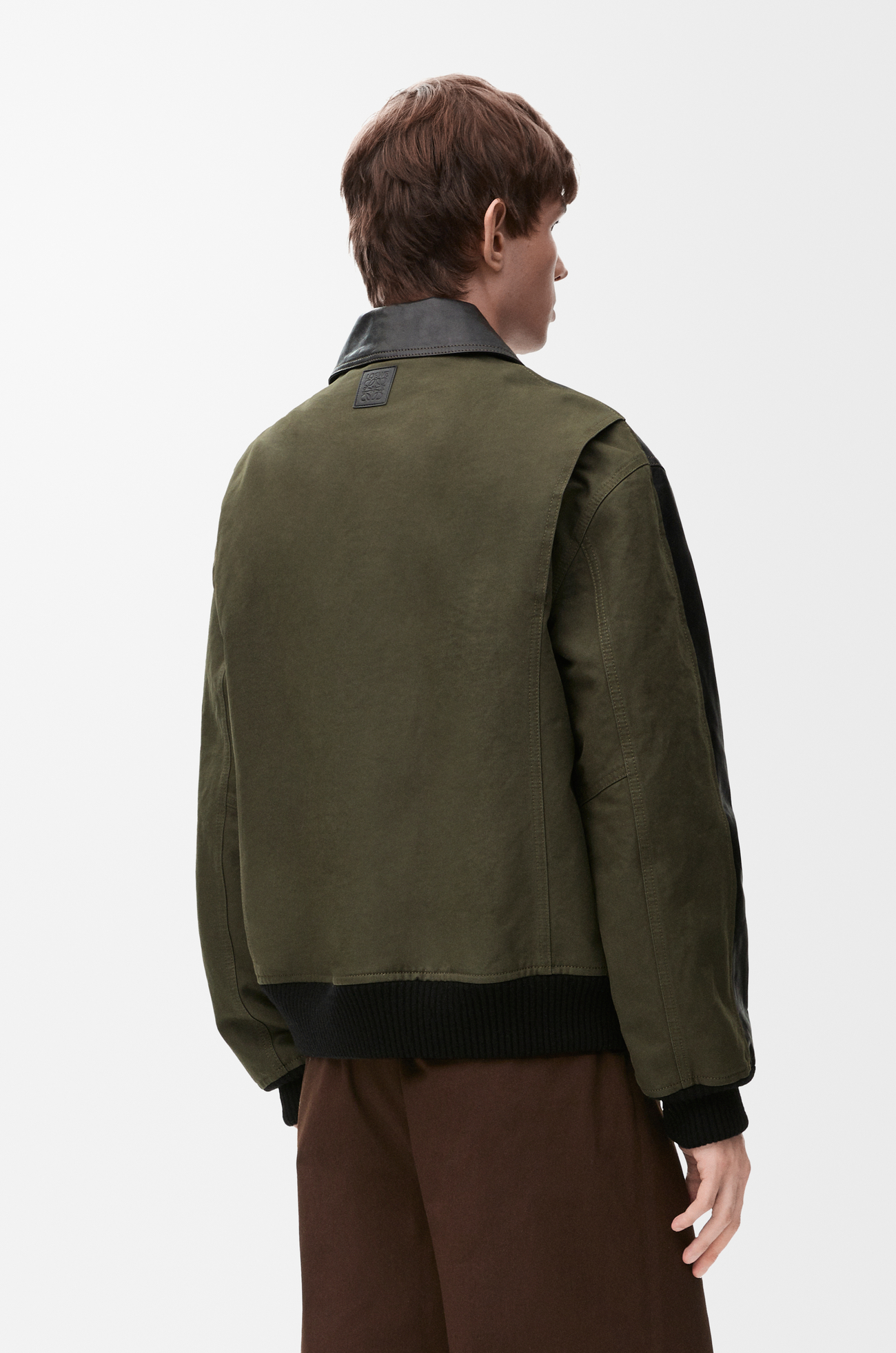 LOEWE ハイブリッド ボンバー ジャケット（ナパカーフ&コットン） ブラック/カーキグリーン