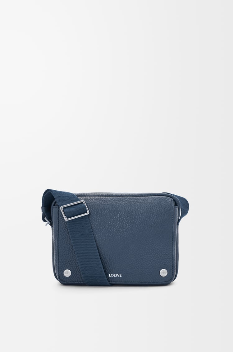 LOEWE ペブル メッセンジャーバッグ ミディアム（サプルグレインカーフ） インディゴダイ