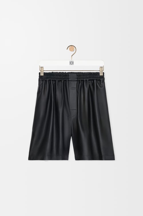 LOEWE Pantalón corto en piel napa de cordero Negro