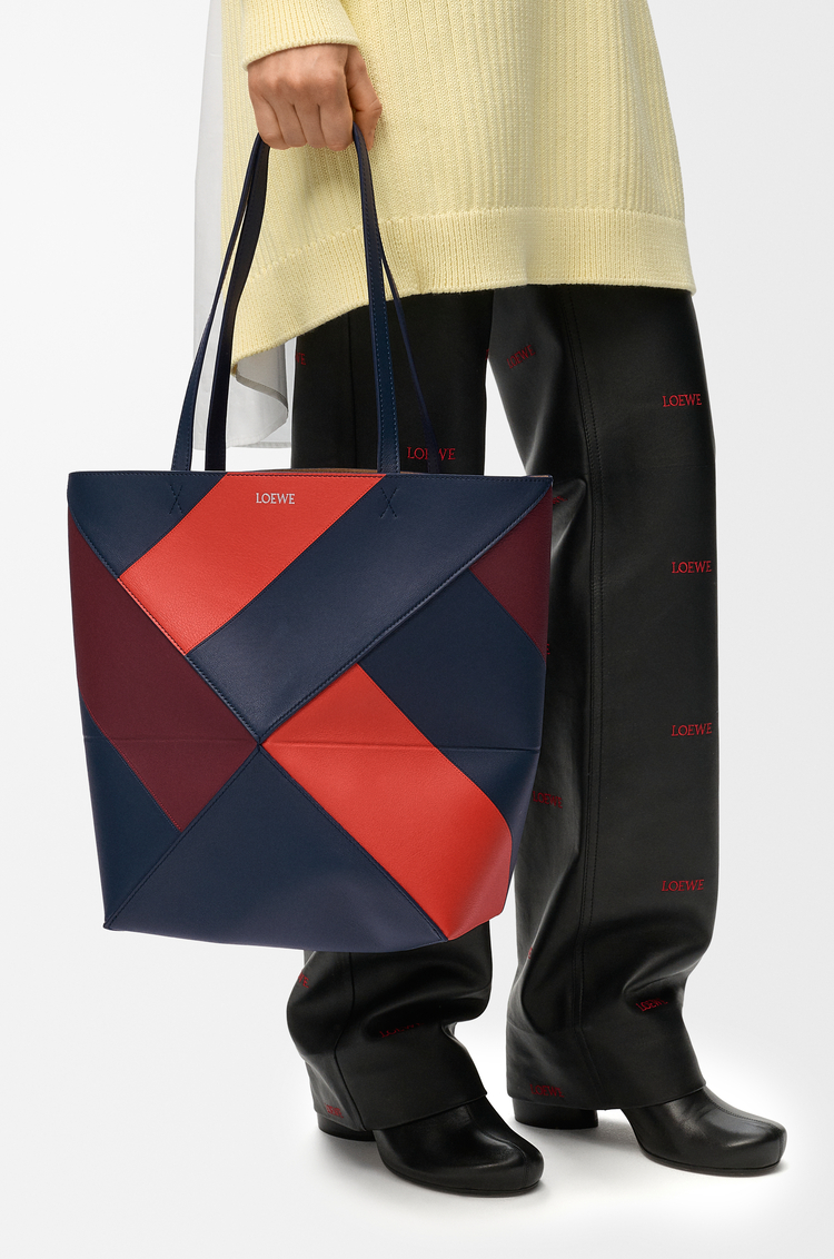 LOEWE 미디엄 퍼즐 폴드 토트 - 클래식 카프스킨 멀티컬러 딥 네이비