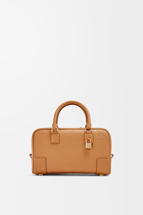 LOEWE 納帕小牛皮 Amazona 23 包款 溫暖沙漠色