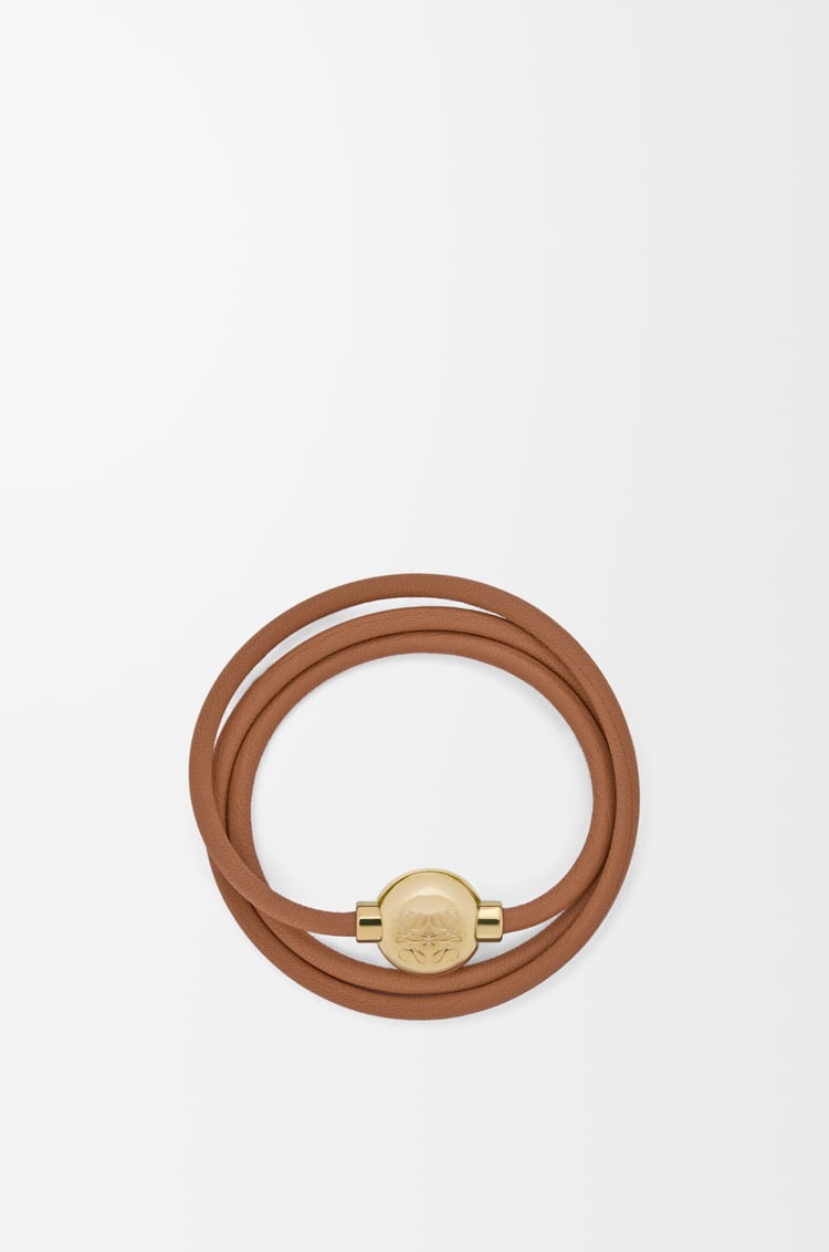 LOEWE 小牛皮 Pebble 手環 暖沙色/金色