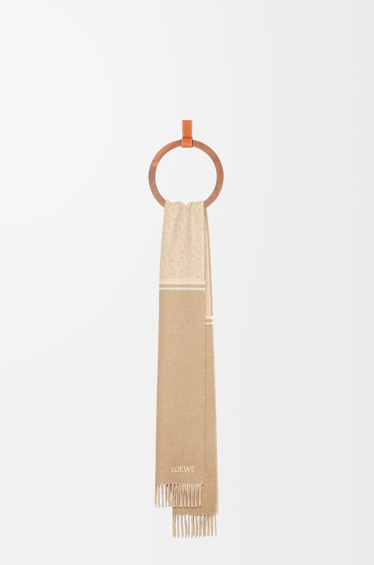 LOEWE Bufanda en lana y cashmere Camel/Blanco