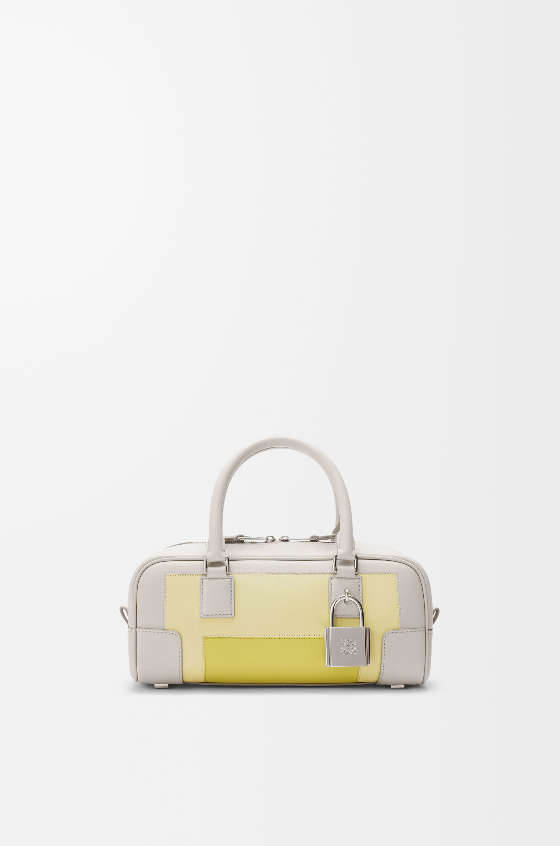 LOEWE ホワイトレザー ハンドバッグ 金色ロゴ Loewe Logo Pebbled Leather Flap Messenger Bag White
