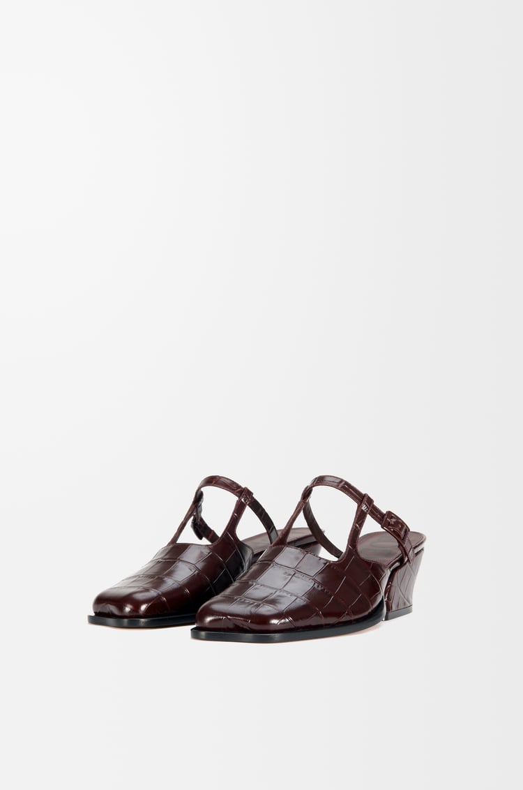 LOEWE Onda mule in embossed calfskin Burgundy