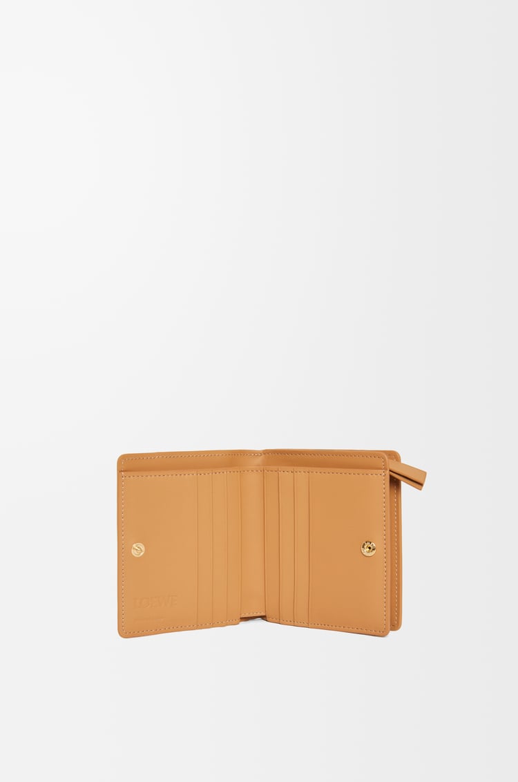 LOEWE Cartera compacta con cremallera Puzzle en piel de ternera Desierto Cálido/Papercraft