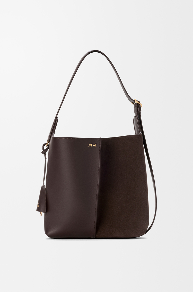 LOEWE Bolso Bilbao bucket mediano de ante y piel de ternera suave Castaña Oscura