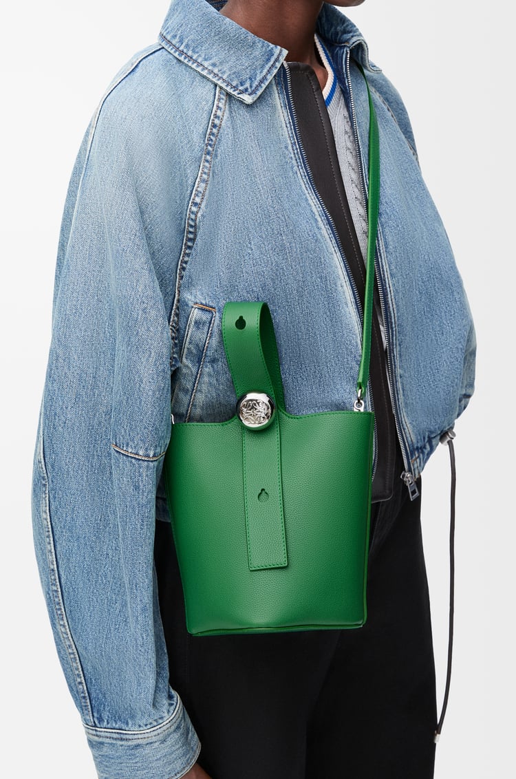 LOEWE Mini Pebble bucket in soft grained calfskin Tropical Green
