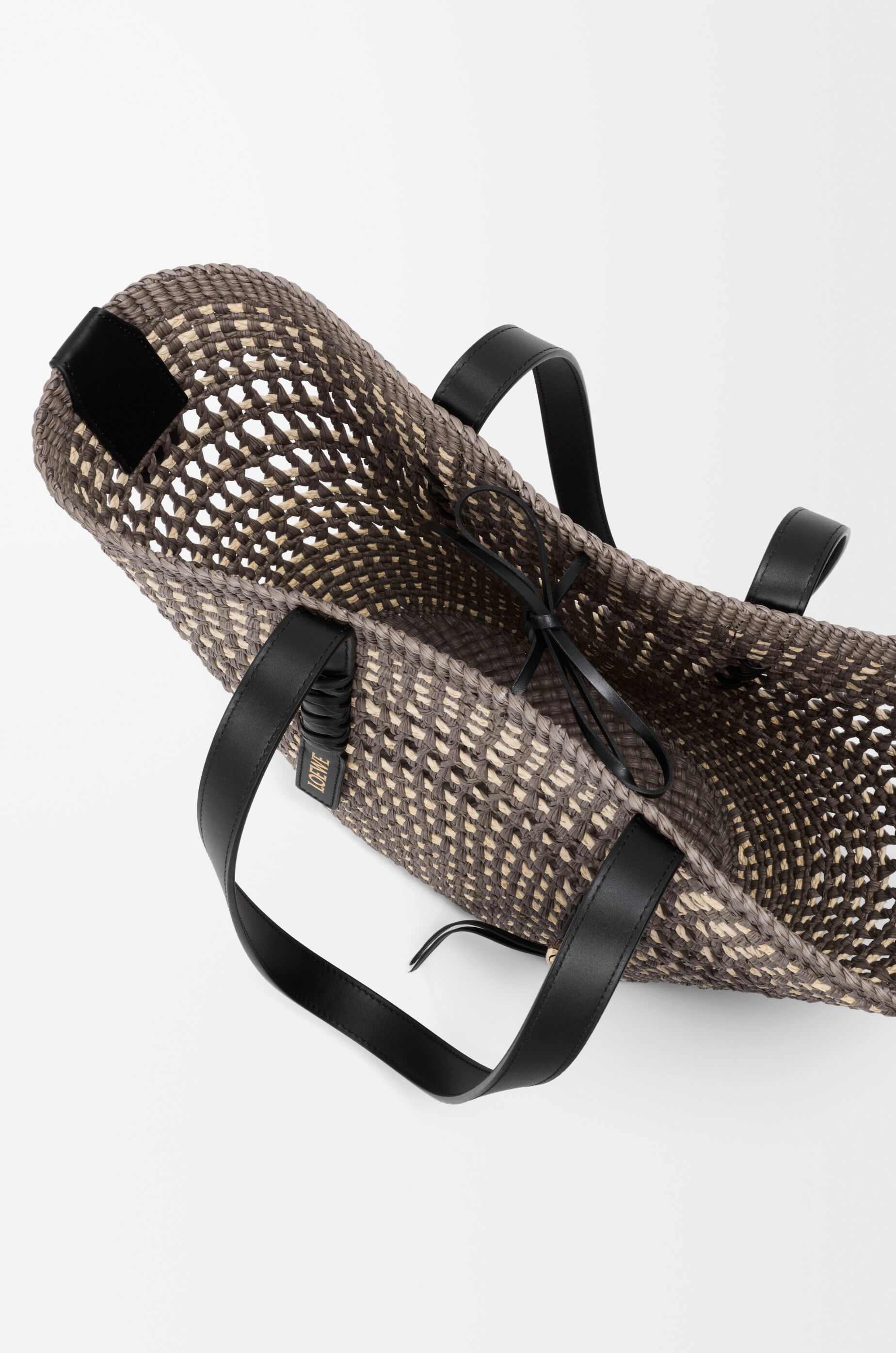 Medium Braid basket in iraca palm and calfskin Brown - LOEWE USA