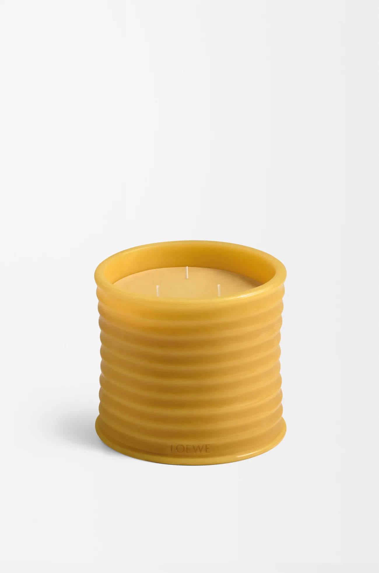 LOEWE Medium Honey beeswax candle Yellow