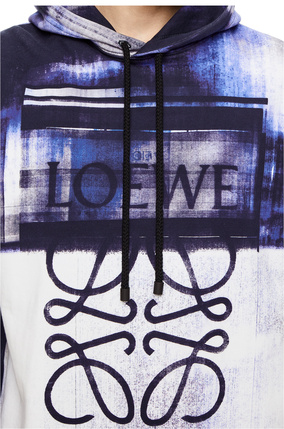 LOEWE Sudadera con capucha en algodón con anagrama estilo fotocopia Blanco plp_rd
