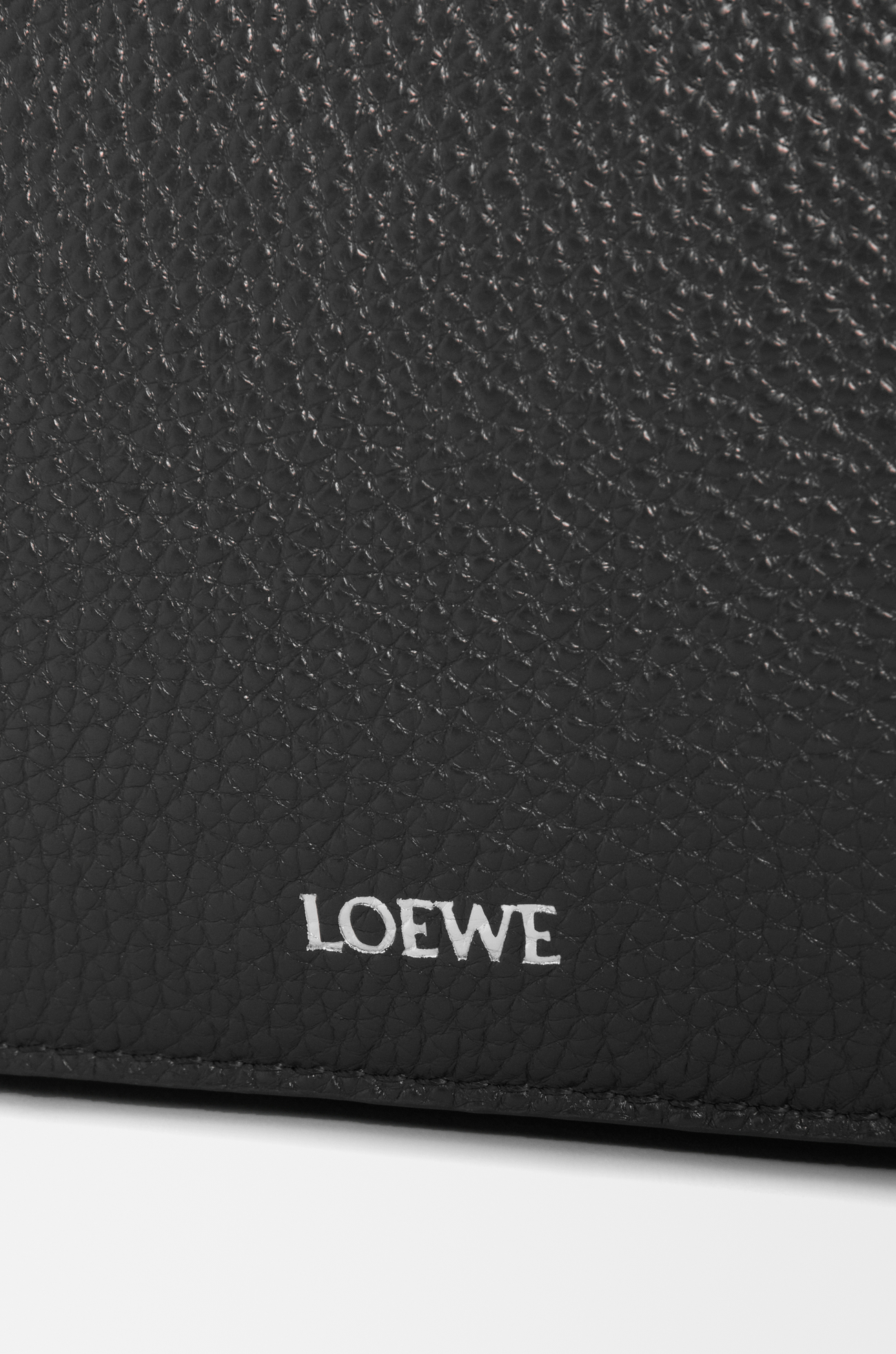 LOEWE Medium Pebble messenger bag in supple grained calfskin Black