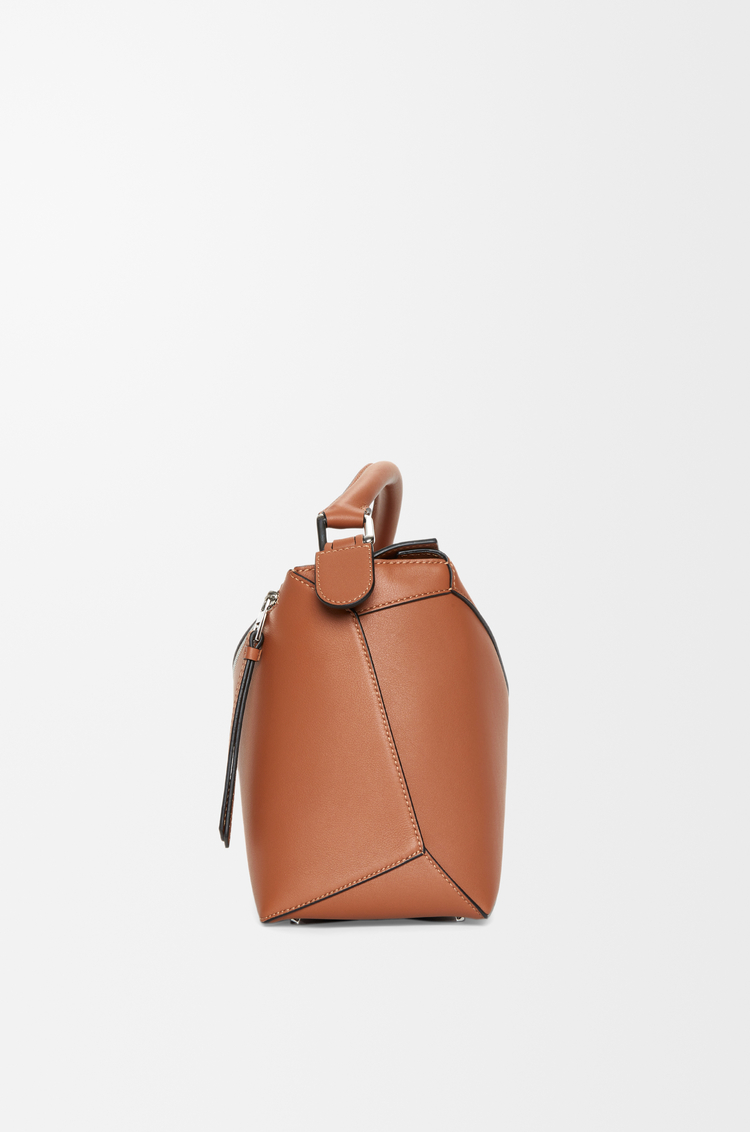 LOEWE Borsa Puzzle Edge media in pelle di vitello classica Tan