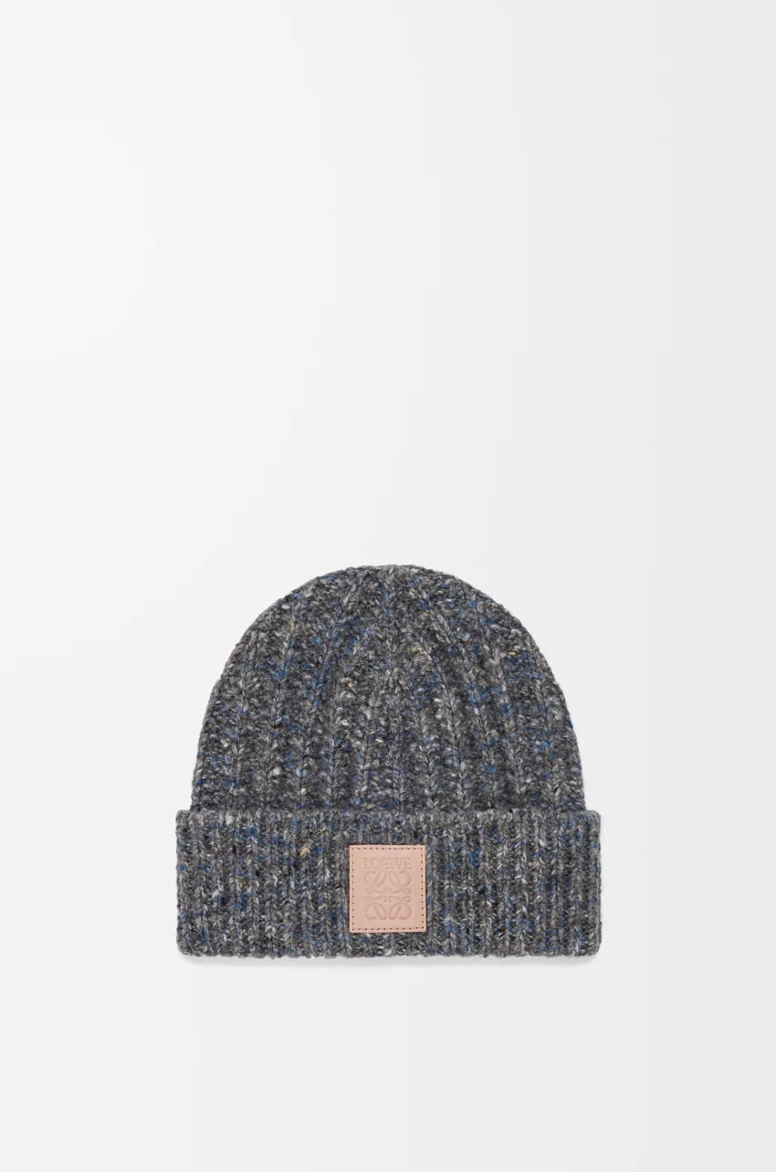 Beanie in wool and cashmere blend