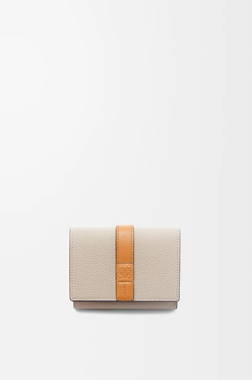 LOEWE Trifold wallet in soft grained calfskin Light Oat/Honey