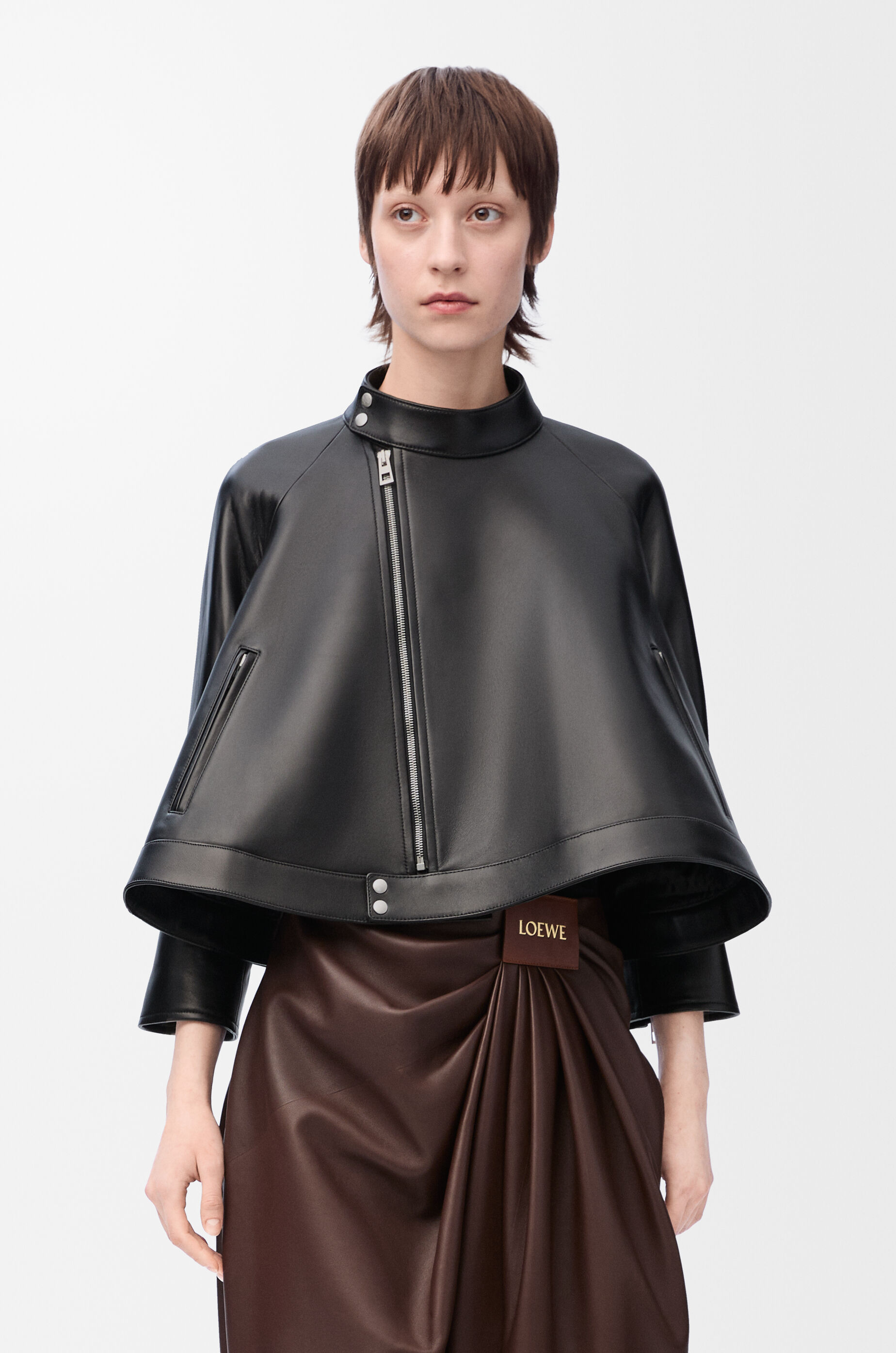 【LOEWE】トラペーズ ジャケット ナパラムスキン Trapeze jacket in nappa lambskin Black - LOEWE