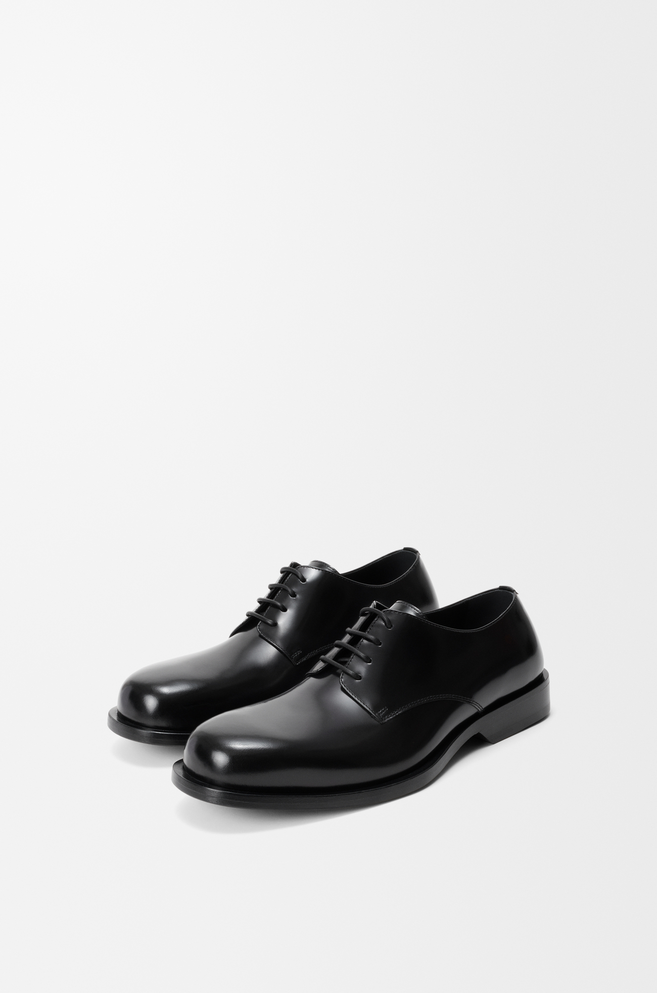 LOEWE ボビン ダービー（ブラッシュドカーフ） ブラック