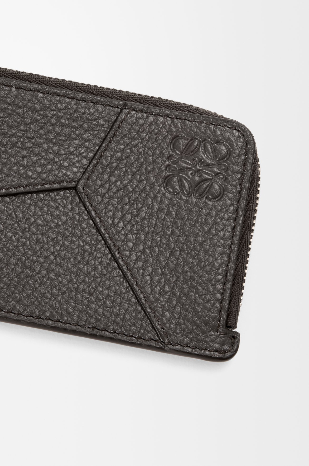 LOEWE 퍼즐 코인 카드홀더 - 유연한 그레인 카프스킨 다크 그레이