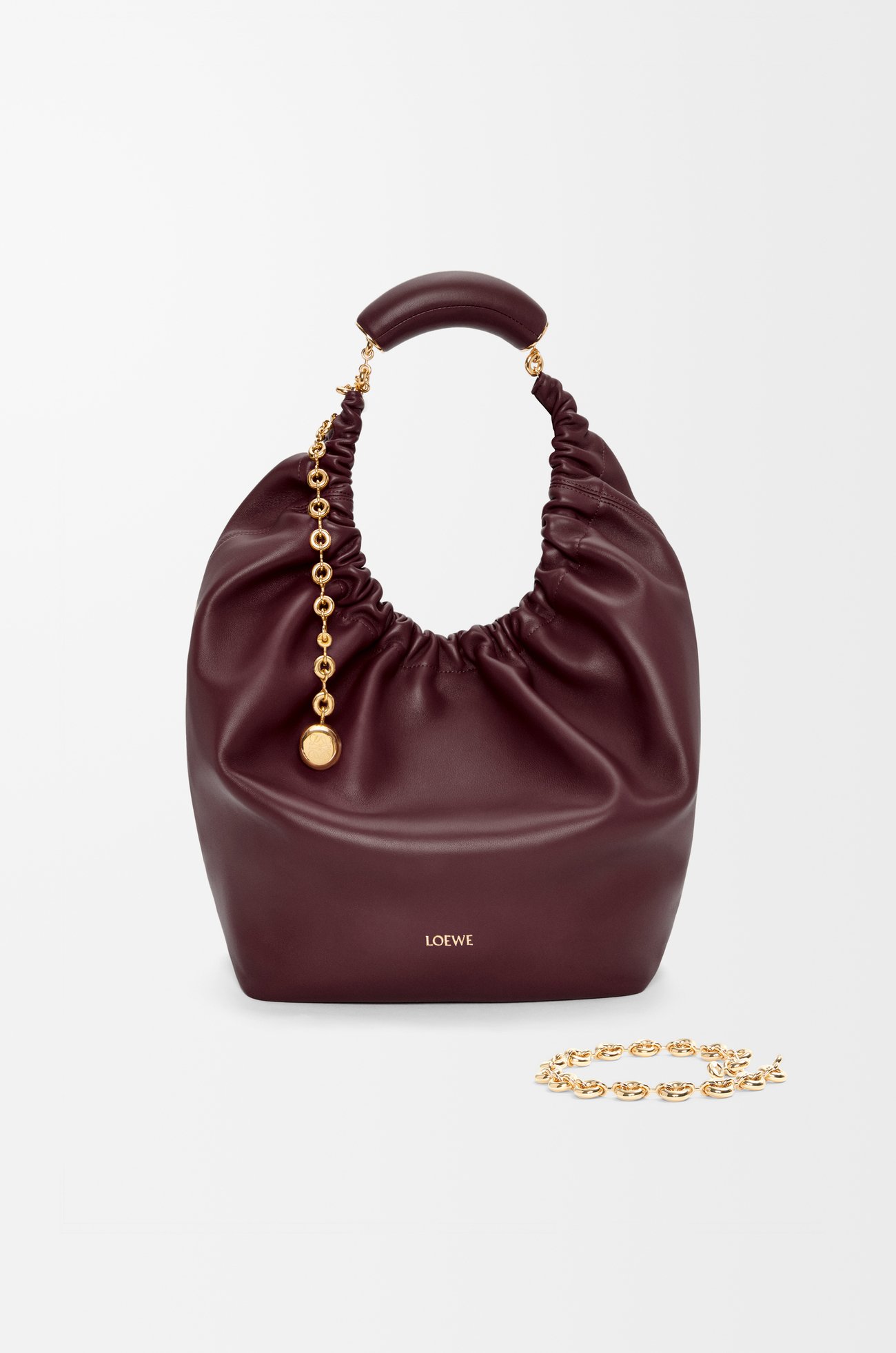 LOEWE Medium Squeeze bag in mellow nappa lambskin Dark Burgundy plp_rd